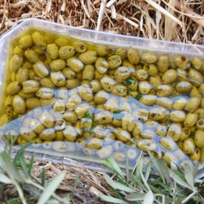 Vaschetta di Olive Verdi Denocciolate in Olio da 2kg