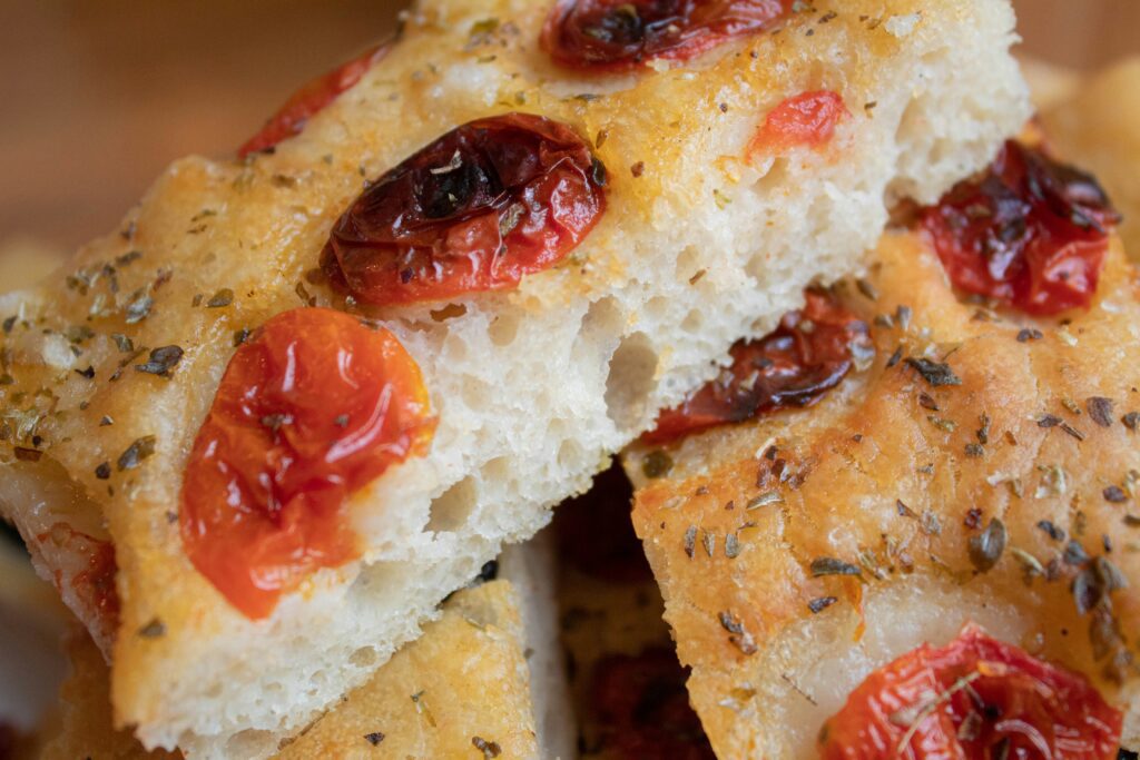 focaccia siciliana con pomodoro secco